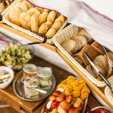 Miss Sophie's New Town & Wellness 4* براغ