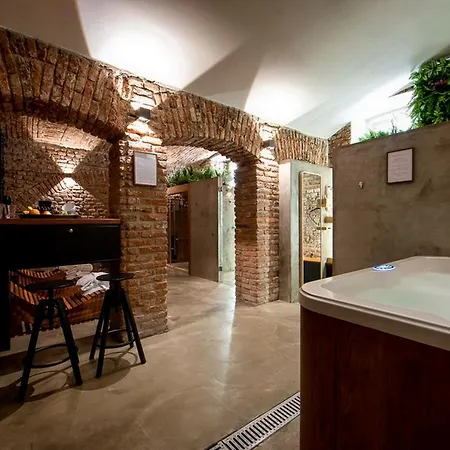 فندق Miss Sophie's New Town & Wellness 4*