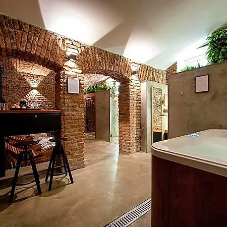 Miss Sophie's New Town & Wellness