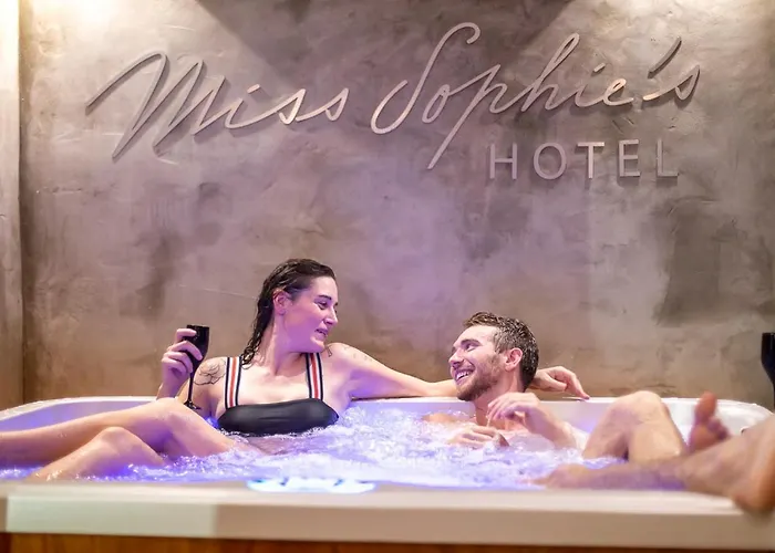 ホテル Miss Sophie's New Town & Wellness 4*