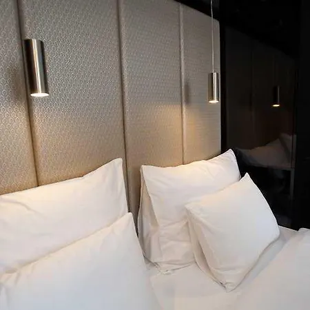 Miss Sophie's New Town & Wellness 4*