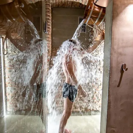 Hotel Miss Sophie's New Town & Wellness 4*